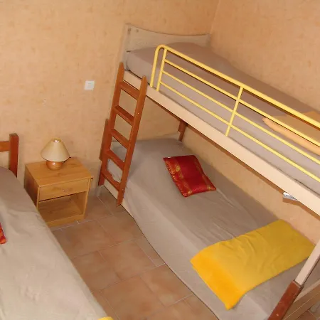 Les Petits Pres بيت للعطل *