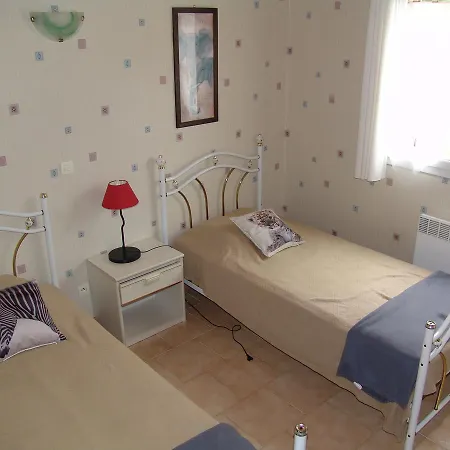 بيت للعطل Les Petits Pres