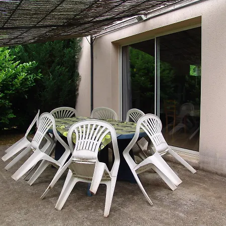 Les Petits Pres بيت للعطل فيتراك