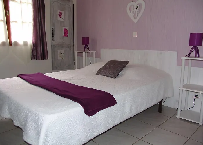 Les Petits Pres Hébergement de vacances *